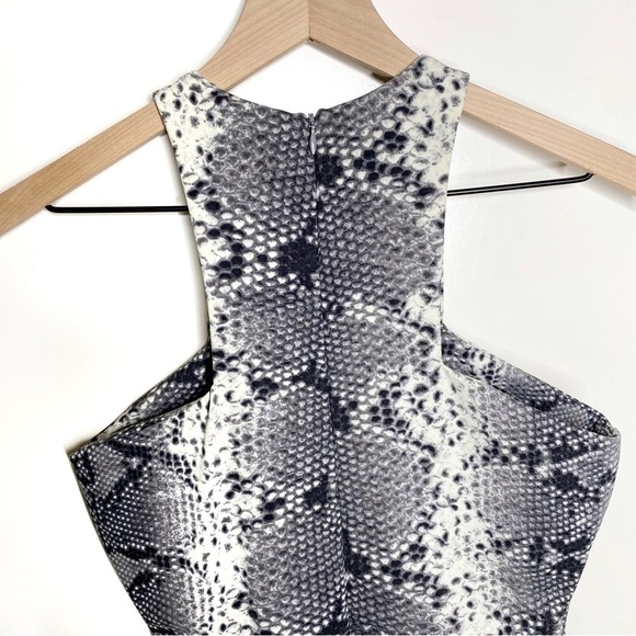 Elizabeth and James Snakeskin Cocktail Dress Fit and Flare Gray 4 - Picture 6 of 7